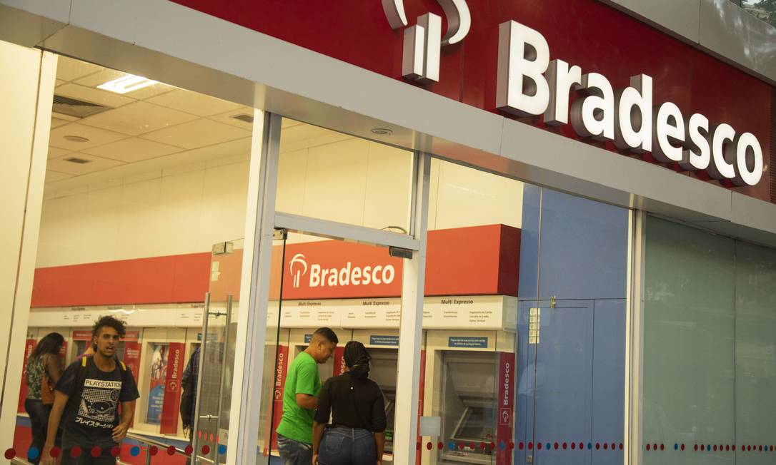 82031524-ririo-de-janeirorj02-04-2019agencia-do-banco-bradesco-na-avenida-rio-branco-cent-161212410.jpg